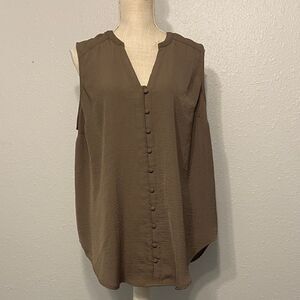 Torrid Taupe Lightweight Button Front Sleeveless Blouse Size 1